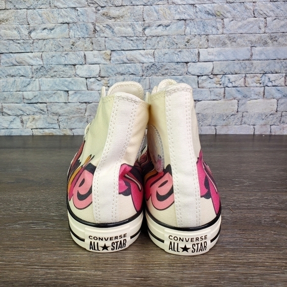 New Chuck Taylor All Star Hi 'Girls United" - Picture 6 of 12
